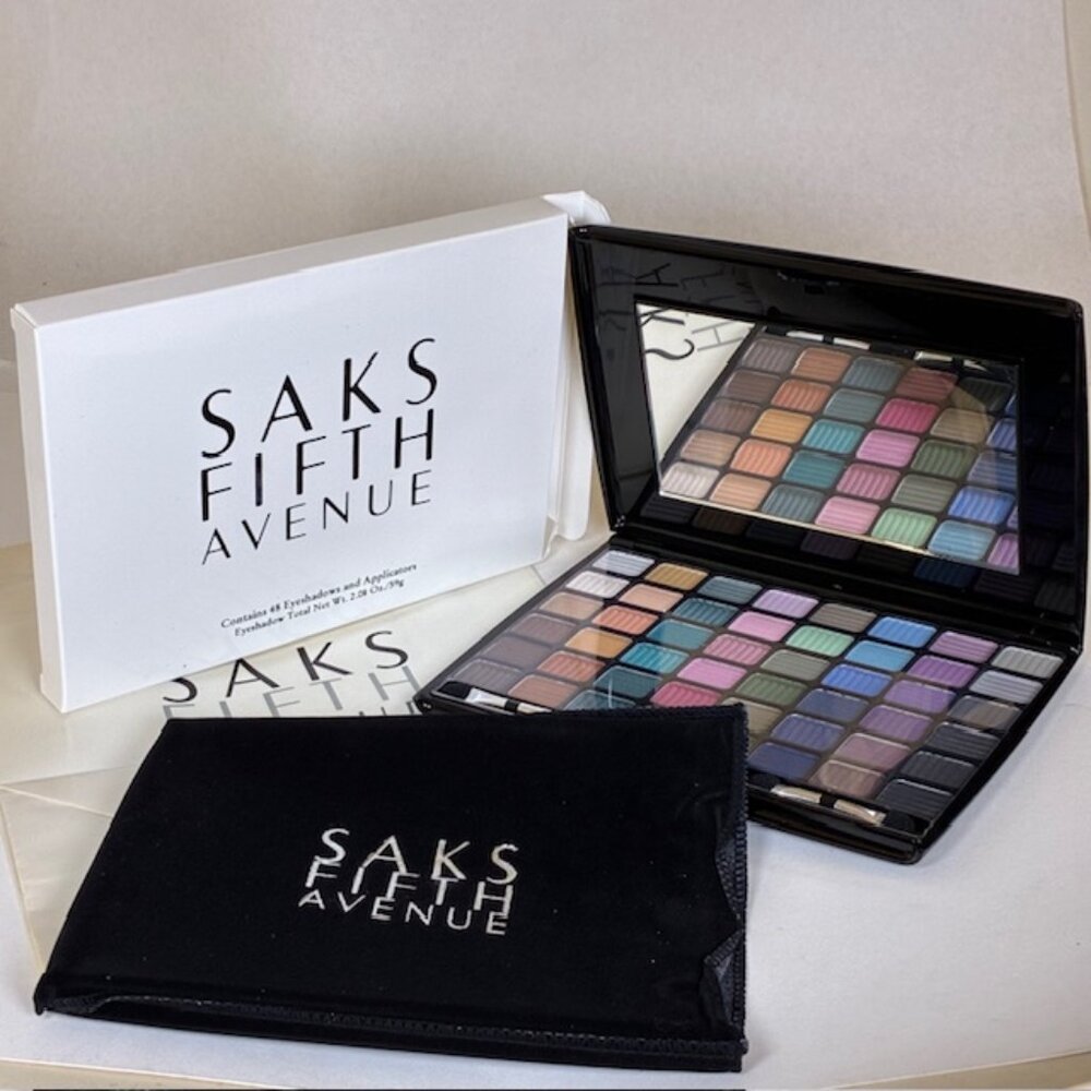 RARE Saks Fifth Avenue NEW 48 pallet eyeshadow with Saks corded Bag